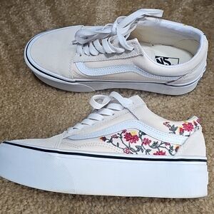 Vans Women's Floral Embroidered Platform Sneakers - Cream